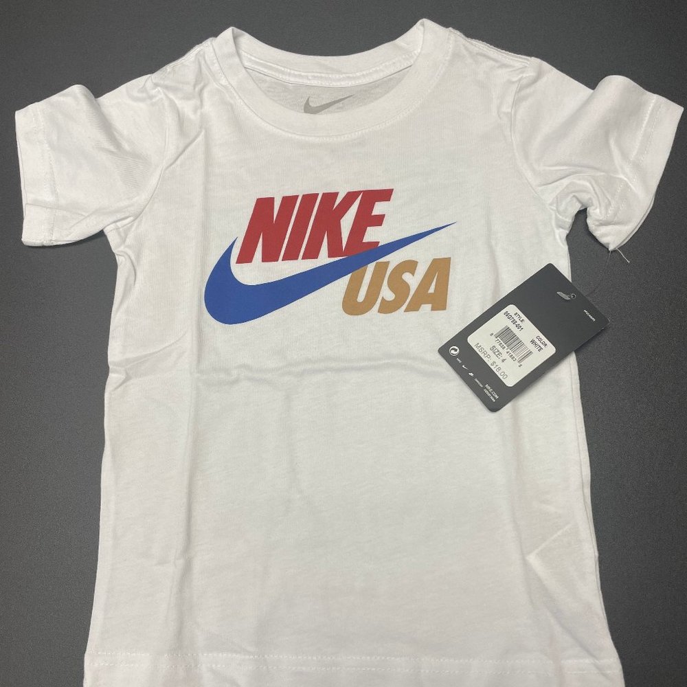 Nike  (4) white
